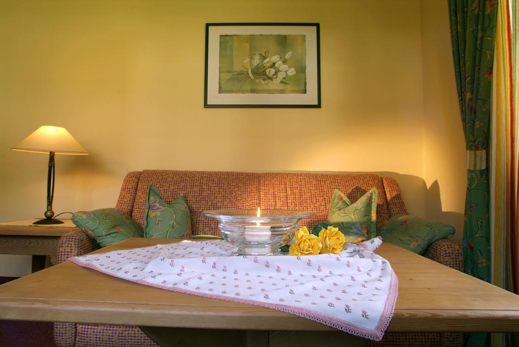 Triendlhof Otel Zöblen Oda fotoğraf